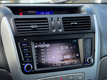 Geely Emgrand X7, 2015г, передний привод, автомат
