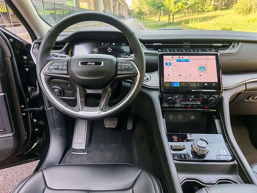Jeep Grand Cherokee, 2024г., полный привод, автомат