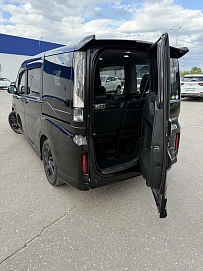 Honda Stepwgn, 2018г, передний привод, вариатор