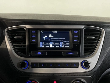 Hyundai Solaris, 2017г, передний привод, автомат