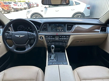 Hyundai Genesis, 2016г, задний привод, автомат