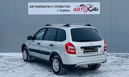 Lada (ВАЗ) , 2015г., передний привод, механика