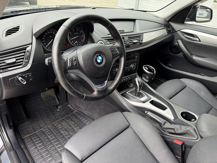 BMW , 2012г., передний привод, автомат