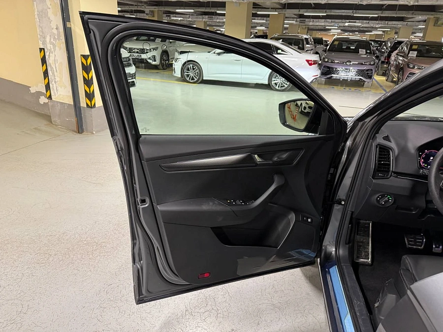 Skoda Karoq, 2024г., передний привод, автомат