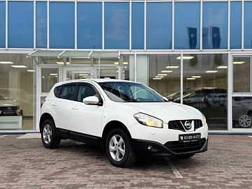 Nissan Qashqai, 2013г, передний привод, вариатор
