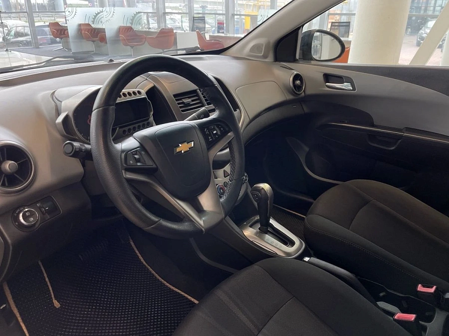 Chevrolet Aveo, 2013г., передний привод, автомат