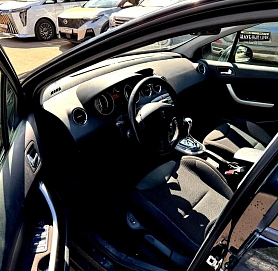 Peugeot 308, 2010г, передний привод, автомат