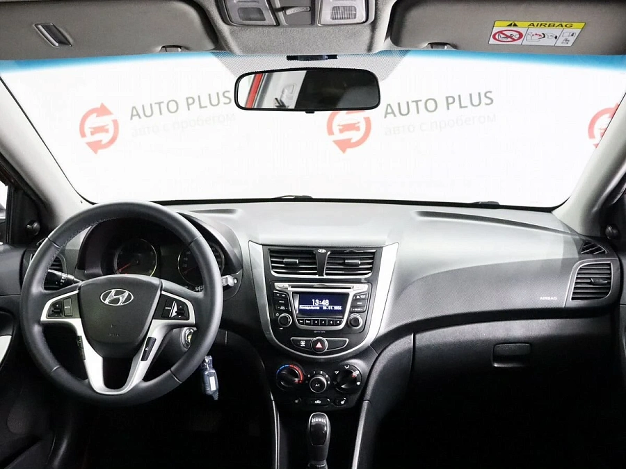Hyundai Solaris, 2014г., передний привод, автомат