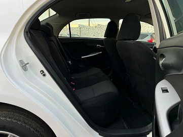 Toyota Corolla, 2012г, передний привод, автомат