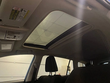 Toyota RAV4, 2016г, передний привод, автомат