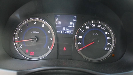 Hyundai Solaris, 2014г., передний привод, механика