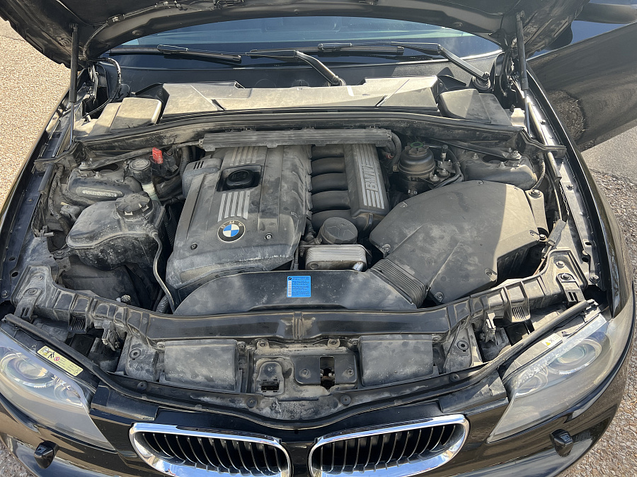BMW 1 серии, 2008г., задний привод, автомат