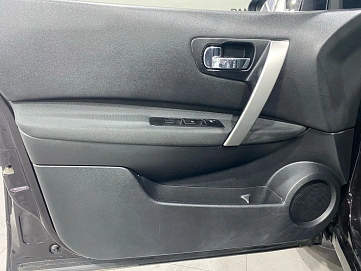 Nissan Qashqai, 2011г, передний привод, механика