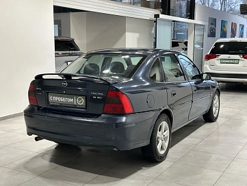 Opel Vectra, 2000г, передний привод, механика