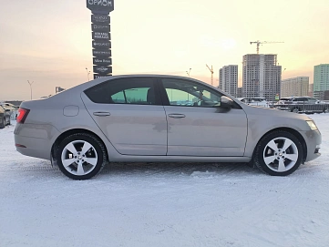 Skoda Octavia, 2020г, передний привод, робот