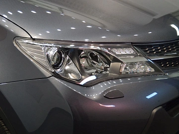 Toyota RAV4, 2014г, полный привод, вариатор