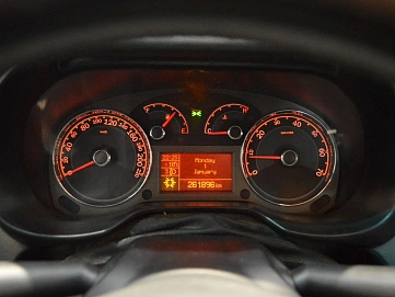 Fiat Linea, 2011г, передний привод, механика