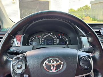 Toyota Camry, 2014г, передний привод, автомат