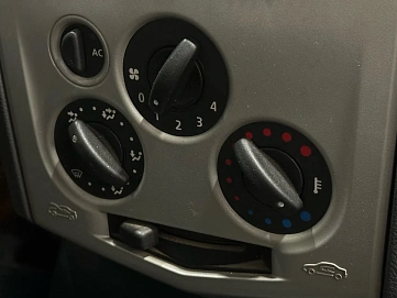 Renault Logan, 2006г, передний привод, механика