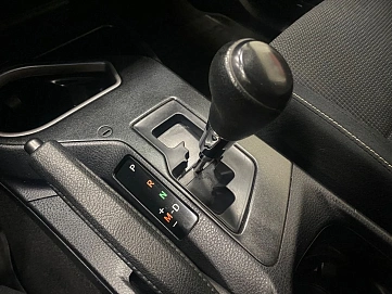Toyota RAV4, 2016г, передний привод, вариатор
