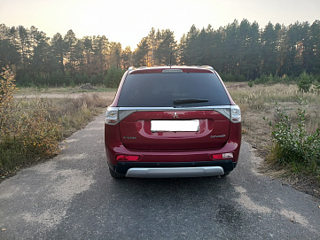 Mitsubishi Outlander, 2014г, полный привод, вариатор