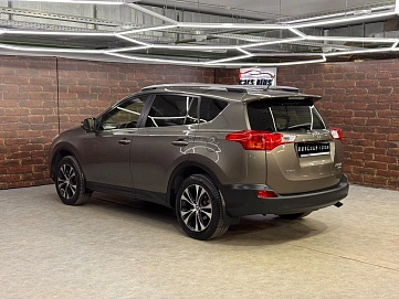 Toyota RAV4, 2014г, полный привод, автомат