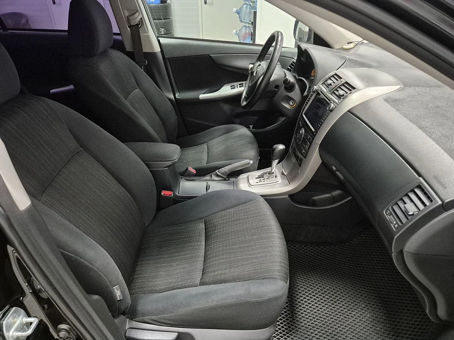 Toyota Corolla, 2008г., передний привод, автомат