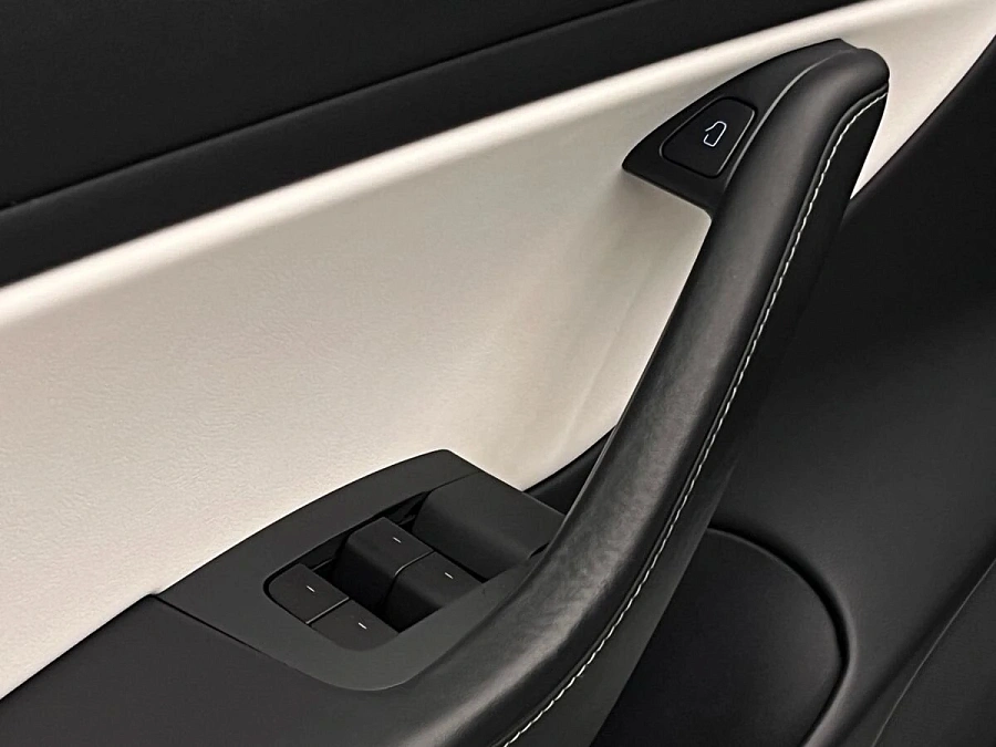 Tesla Model 3, 2021г., полный привод, автомат