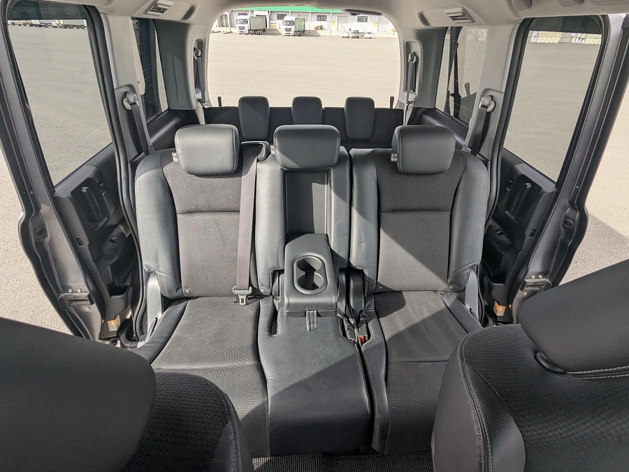 Honda Stepwgn, 2014г., полный привод, вариатор