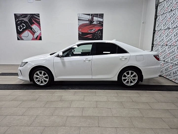Toyota Camry, 2017г, передний привод, автомат