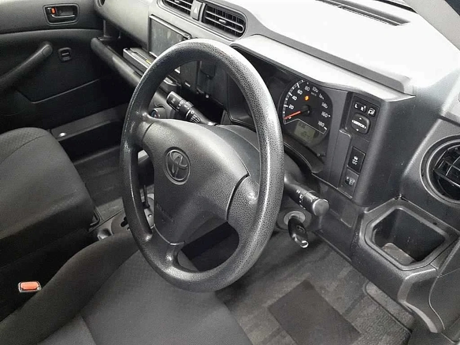 Toyota Probox, 2014г., передний привод, вариатор