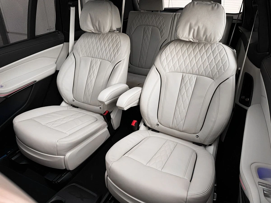 BMW X7, 2025г., полный привод, автомат