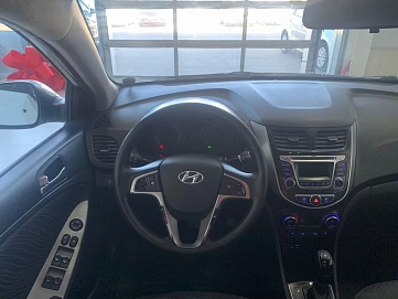 Hyundai Solaris, 2014г, передний привод, автомат