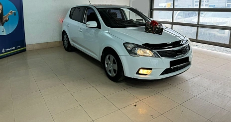 Kia Ceed, 2010г, передний привод, механика