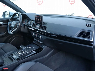 Audi Q5, 2017г, полный привод, робот