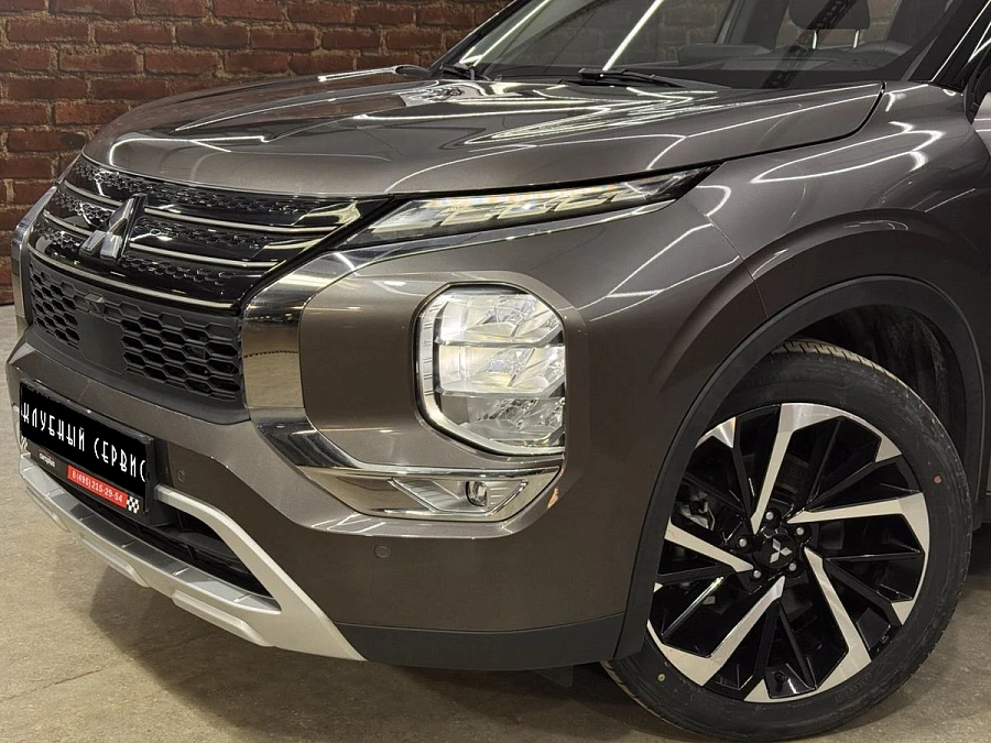 Mitsubishi Outlander, 2023г., полный привод, вариатор