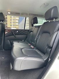 Infiniti QX80, 2017г, передний привод, автомат