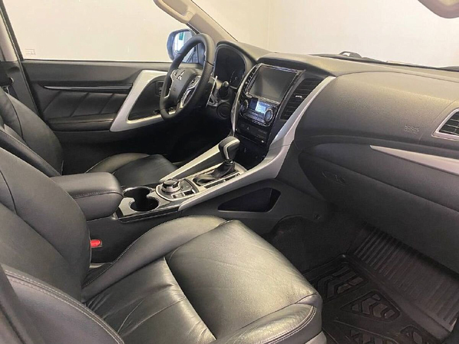 Mitsubishi , 2018г., передний привод, автомат