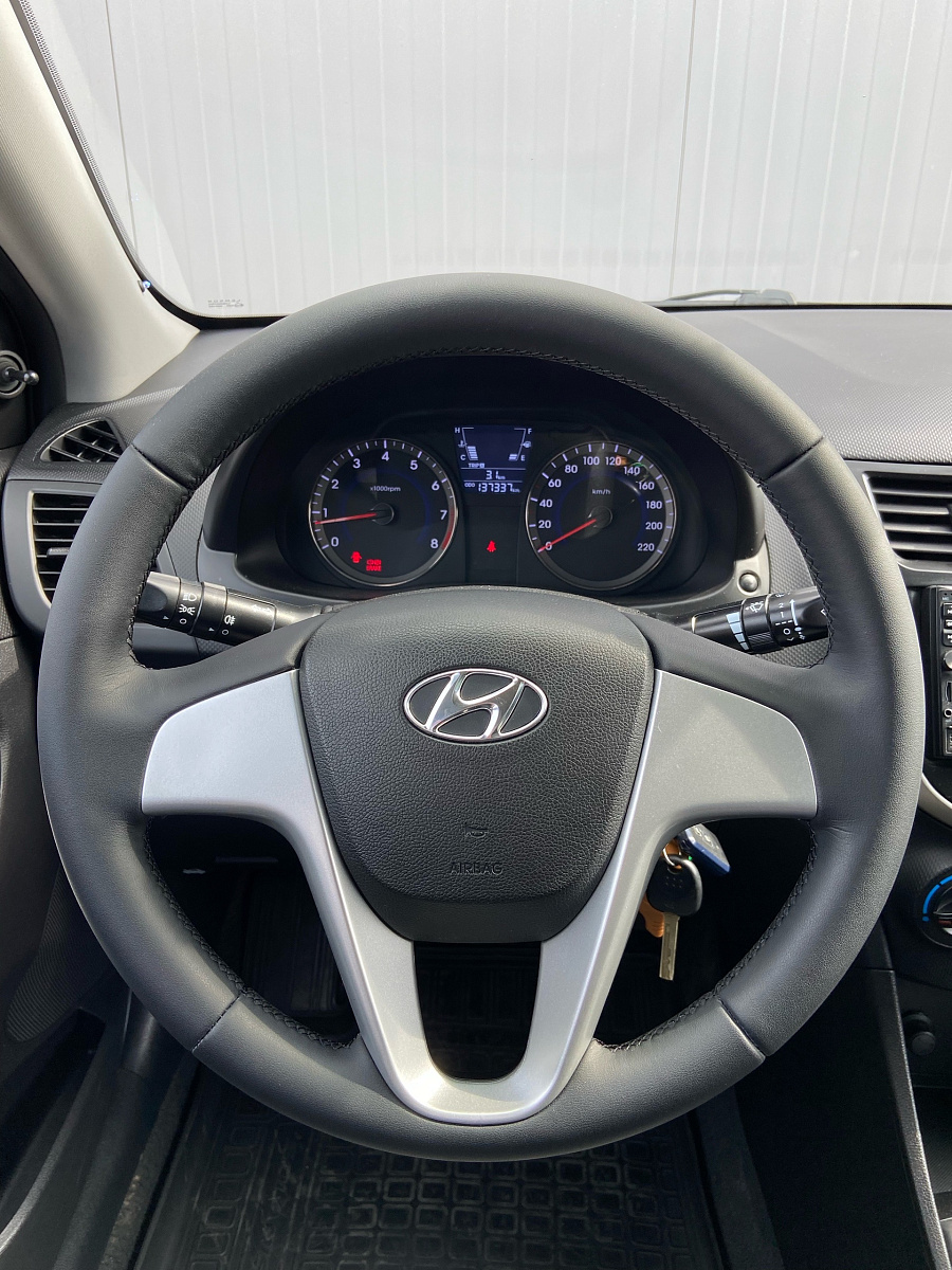 Hyundai Solaris, 2013г., передний привод, механика
