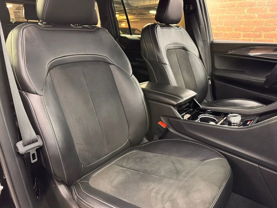 Jeep Grand Cherokee, 2021г., задний привод, автомат