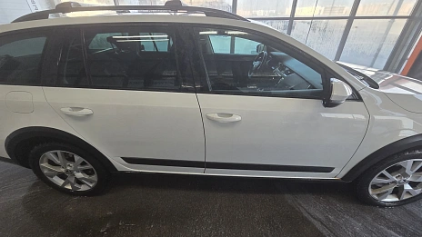 Skoda Octavia, 2014г, полный привод, робот