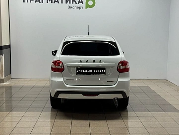 Lada (ВАЗ) Granta, 2023г, передний привод, механика