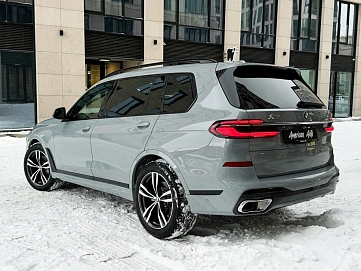 BMW X7, 2022г, полный привод, автомат