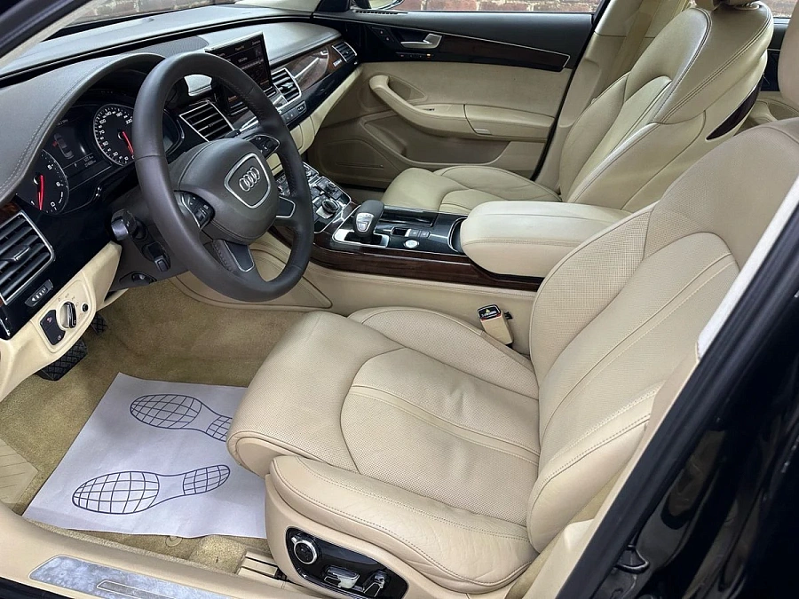 Audi A8, 2011г., полный привод, автомат