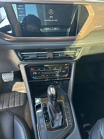 Volkswagen Tharu, 2022г, передний привод, робот