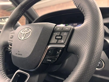 Toyota Camry, 2025г, передний привод, вариатор