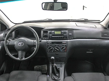 Toyota Corolla, 2004г, передний привод, механика