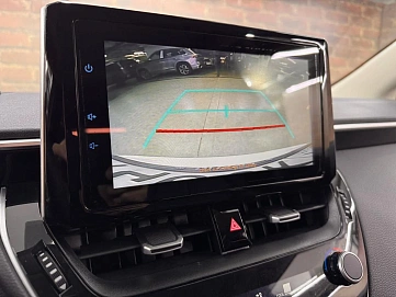 Toyota Corolla, 2022г, передний привод, вариатор