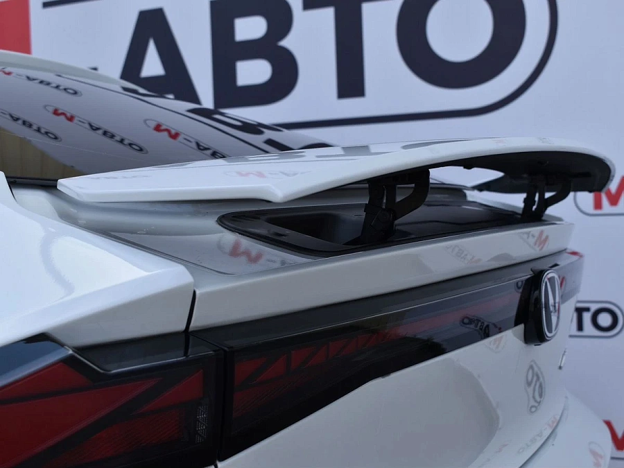 Changan UNI-V, 2024г., передний привод, робот