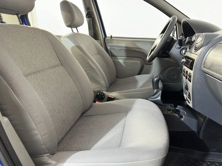 Renault Logan, 2009г., передний привод, механика